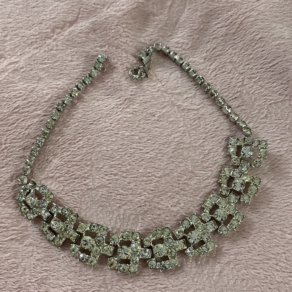 Beautiful Rhinestone Necklace (Final Price) - Picture 8 of 9